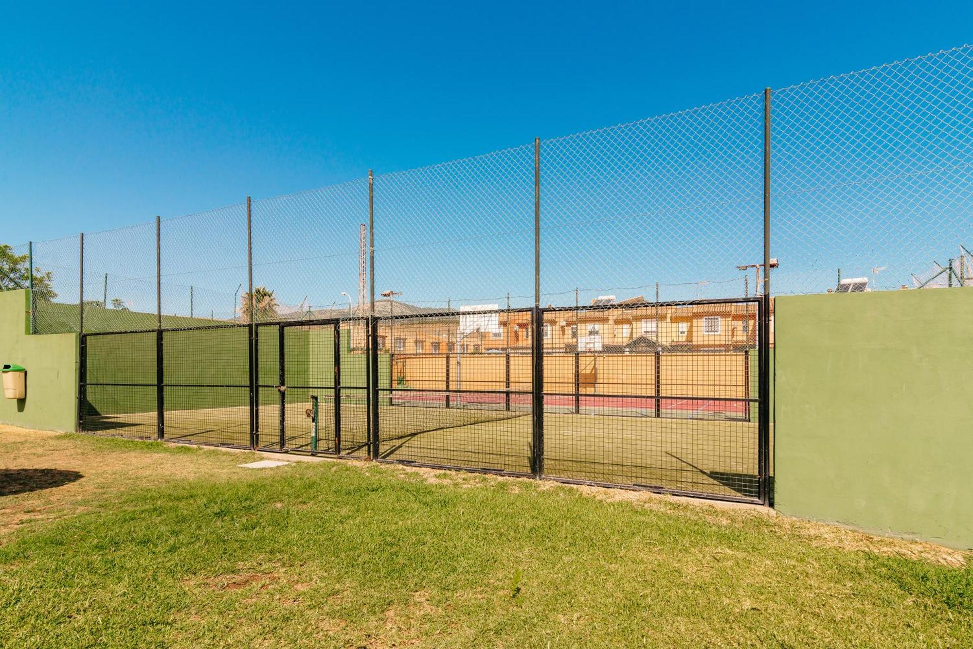 Chalet En Algeciras Con Piscina, Paddle A 4 Minutos De Playa De Getares Bagian luar foto