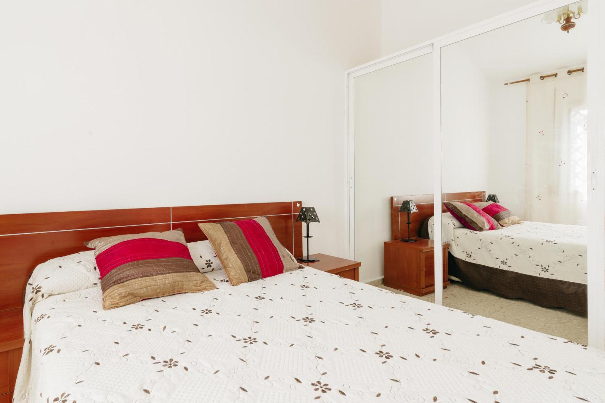 Chalet En Algeciras Con Piscina, Paddle A 4 Minutos De Playa De Getares Bagian luar foto
